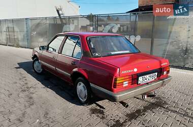 Седан Opel Ascona 1985 в Житомире