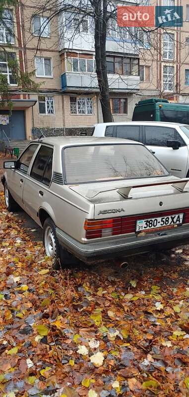 Седан Opel Ascona 1986 в 