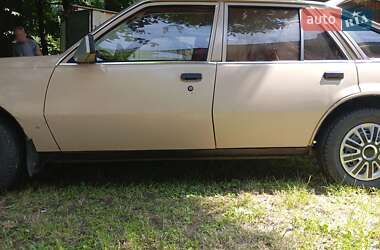 Хэтчбек Opel Ascona 1985 в 