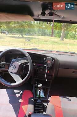 Седан Opel Ascona 1987 в 