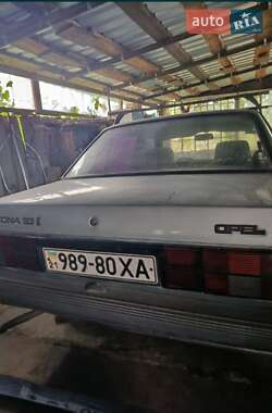 Хэтчбек Opel Ascona 1988 в 