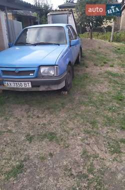 Седан Opel Ascona 1982 в Беликах