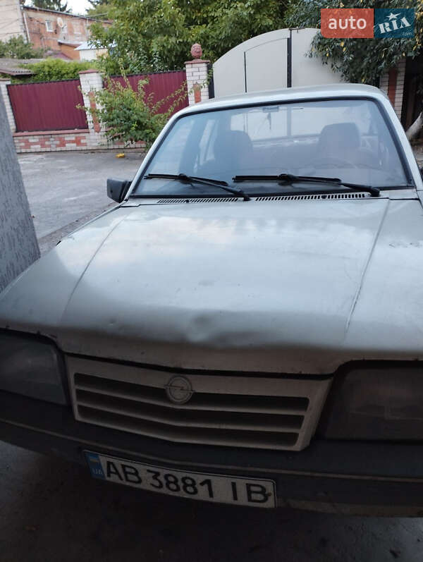 Opel Ascona 1988