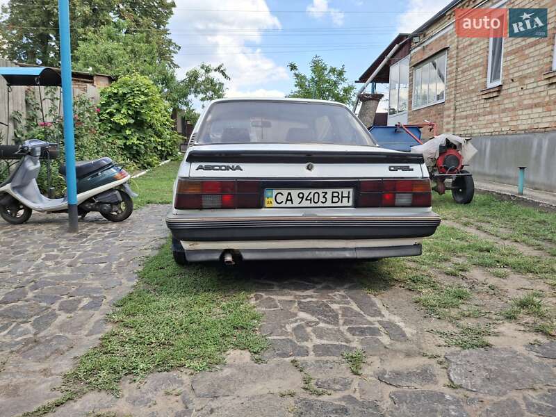 Купе Opel Ascona 1983 в Городище