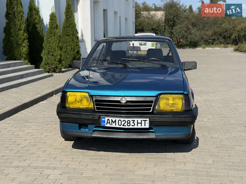 Купе Opel Ascona 1987 в Житомирі