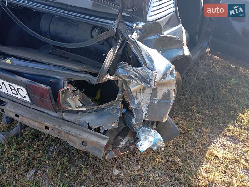 Седан Opel Ascona 1988 в Новом фото 5 Седан Opel Ascona 1988 в Новом