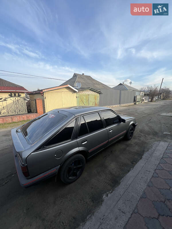 Хетчбек Opel Ascona 1986 в Ямполі