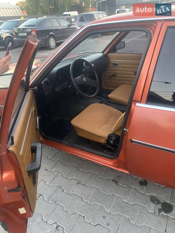 Седан Opel Ascona 1982 в Хмельницькому фото 12 Седан Opel Ascona 1982 в Хмельницькому