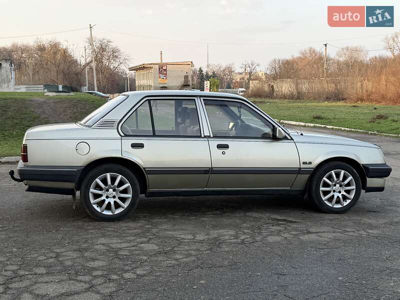 Седан Opel Ascona 1988 в Кам'янському