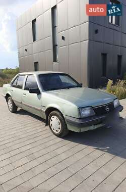 Седан Opel Ascona 1987 в Фастові