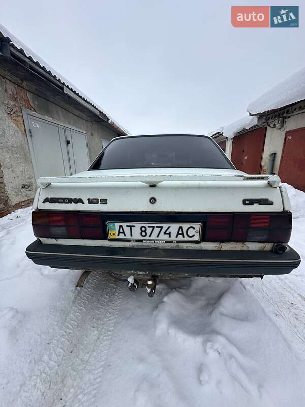 Седан Opel Ascona 1988 в Ивано-Франковске
