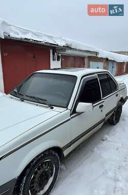 Седан Opel Ascona 1988 в Ивано-Франковске