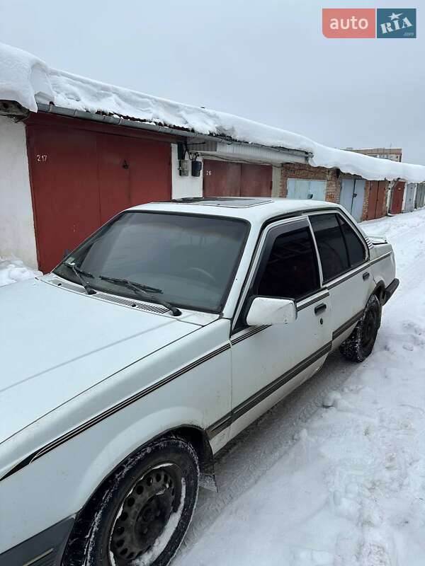 Седан Opel Ascona 1988 в Ивано-Франковске