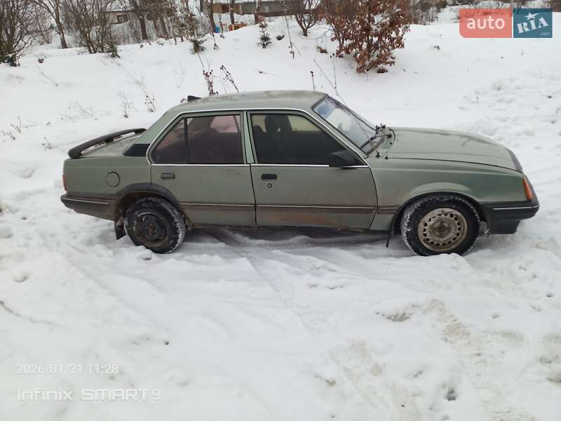 Седан Opel Ascona 1982 в Нежине