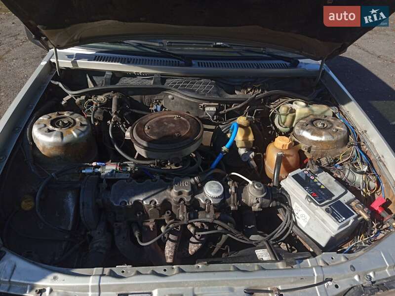 Седан Opel Ascona 1988 в Виннице