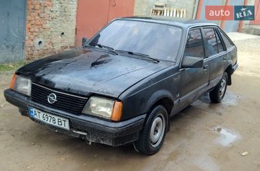 Хетчбек Opel Ascona 1985 в Івано-Франківську
