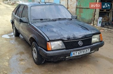 Хэтчбек Opel Ascona 1985 в Ивано-Франковске
