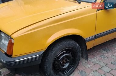 Седан Opel Ascona 1986 в Добротворі