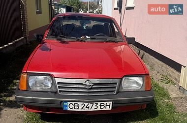 Седан Opel Ascona 1982 в Чернигове