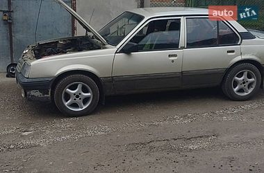 Седан Opel Ascona 1986 в Гусятині