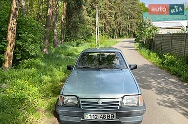 Хэтчбек Opel Ascona 1987 в Житомире