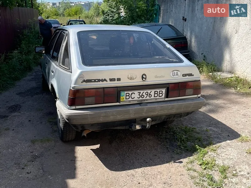 Opel Ascona 1987 VIN W0L000084H6047367 фото оголошення 4 з 46