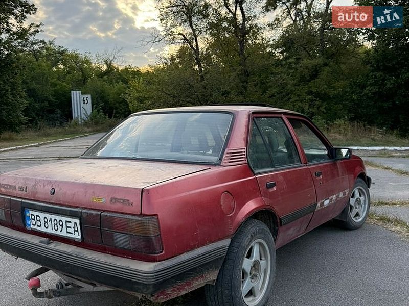 Седан Opel Ascona 1988 в Харкові