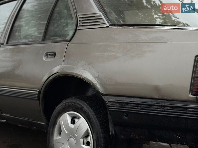 Седан Opel Ascona 1988 в Владимире