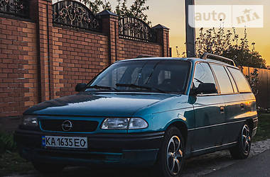 Унiверсал Opel Astra F 1995 в Києві