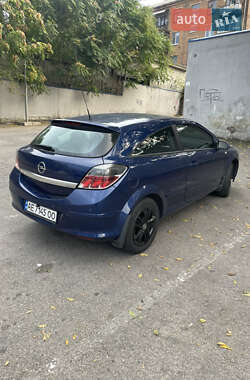 Хэтчбек Opel Astra GTC 2008 в 