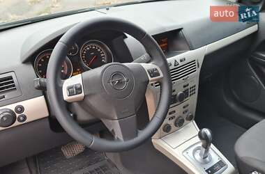 Хэтчбек Opel Astra GTC 2008 в Черкассах