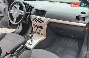 Хэтчбек Opel Astra GTC 2008 в Черкассах