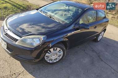 Хэтчбек Opel Astra GTC 2009 в 