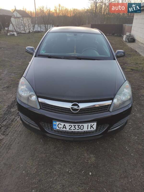 Хетчбек Opel Astra GTC 2009 в Жашківу