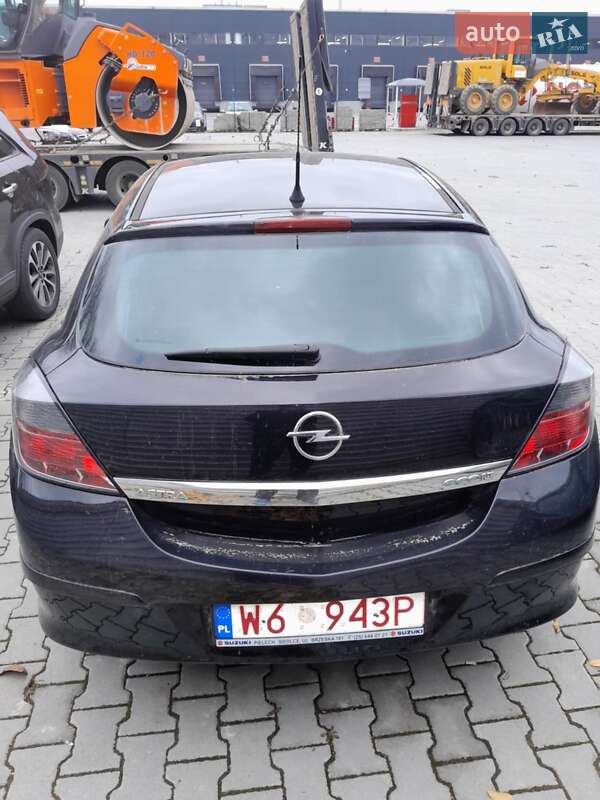 Хетчбек Opel Astra GTC 2009 в Стрию