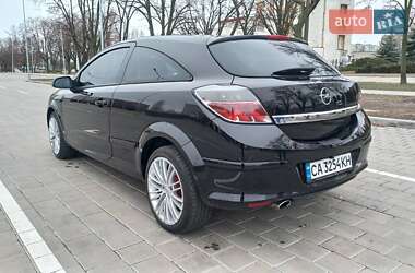Хэтчбек Opel Astra GTC 2008 в 
