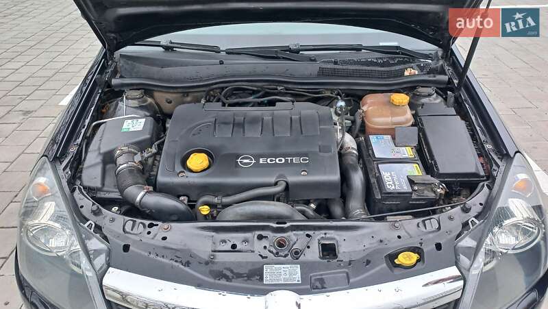 Хэтчбек Opel Astra GTC 2008 в Черкассах