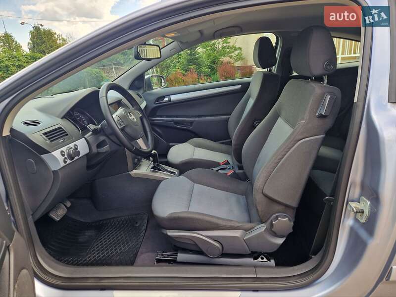 Хетчбек Opel Astra GTC 2006 в Тернополі