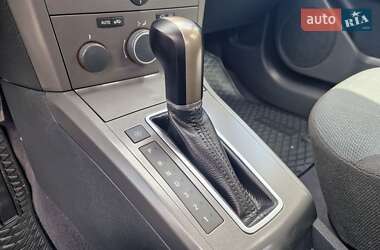 Хэтчбек Opel Astra GTC 2006 в 
