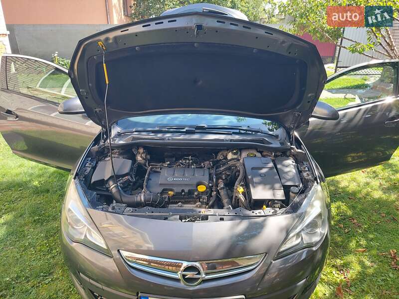 Хэтчбек Opel Astra GTC 2012 в Баре