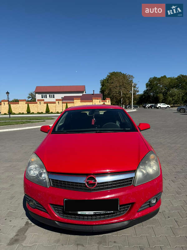 Хэтчбек Opel Astra GTC 2008 в Измаиле