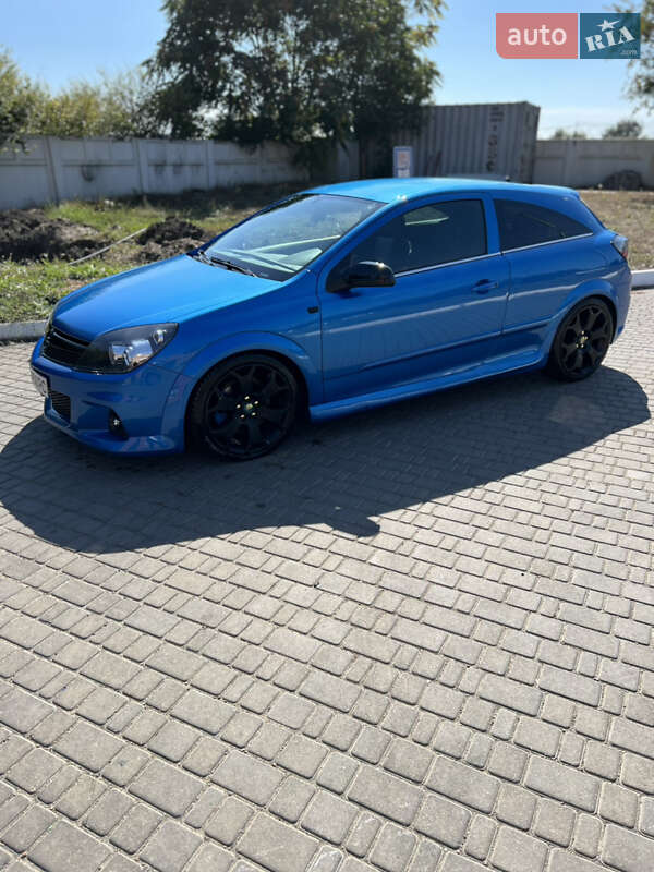 Хэтчбек Opel Astra GTC 2006 в Одессе