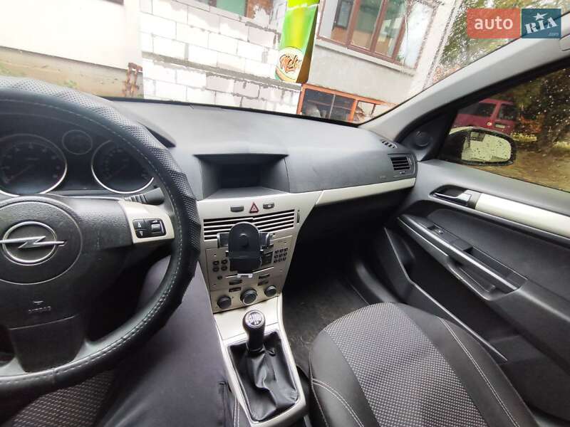 Хетчбек Opel Astra GTC 2007 в Вінниці