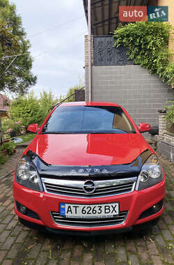 Opel Astra GTC 2013