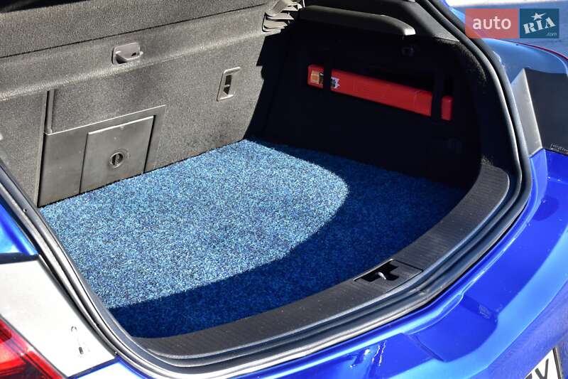 Хетчбек Opel Astra GTC 2017 в Дрогобичі фото 50 Хетчбек Opel Astra GTC 2017 в Дрогобичі