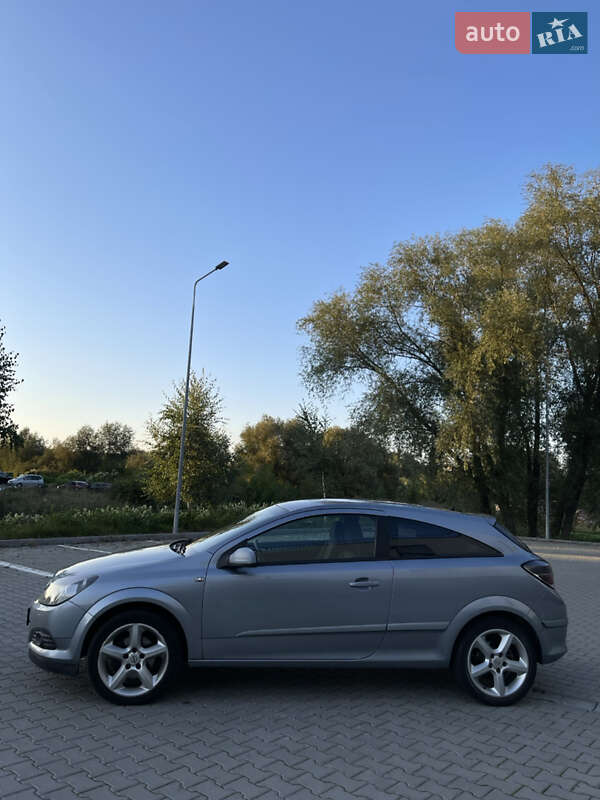 Хетчбек Opel Astra GTC 2005 в Хмельницькому