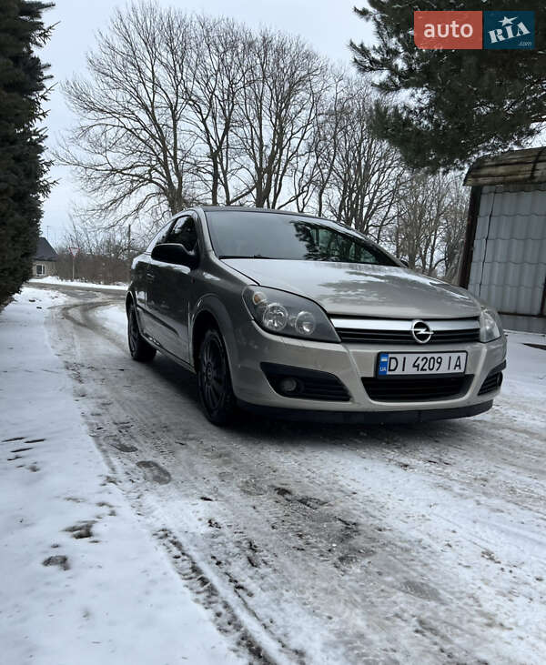 Opel Astra GTC 2005