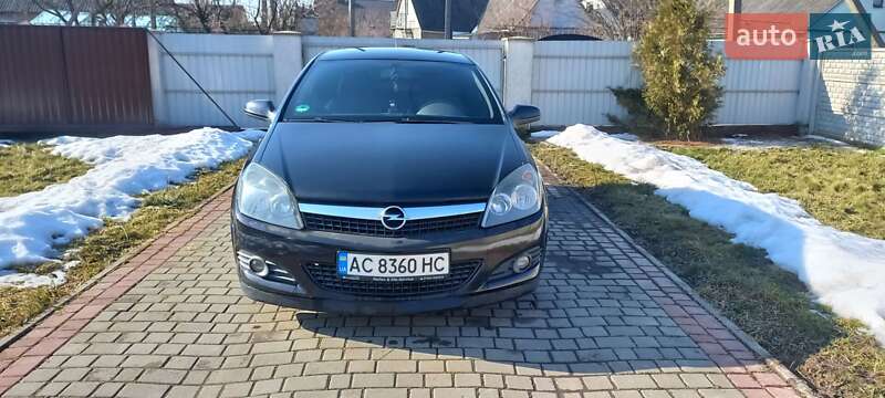 Opel Astra GTC 2008