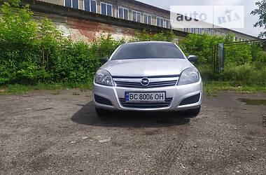Универсал Opel Astra H 2009 в Золочеве