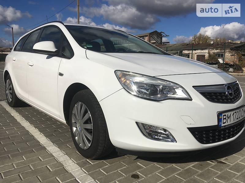Opel Astra J Sports Tourer
